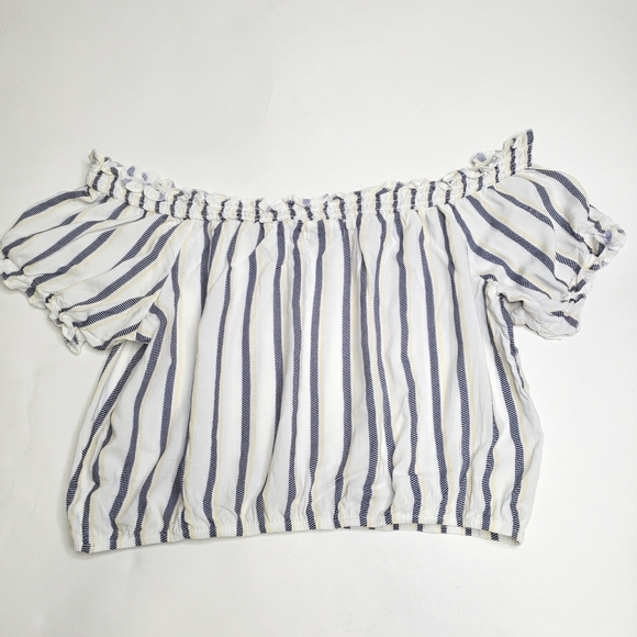 Ten sixty sherman smocked off shoulder crop top - Picture 4 of 5